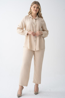 Luxurious plus size suit in beige