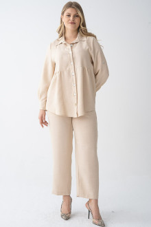 Luxurious plus size suit in beige