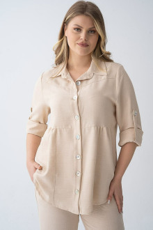 Luxurious plus size suit in beige