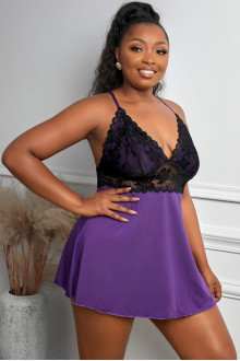 Cut out sexy plus size nightdress in lilac and black lace