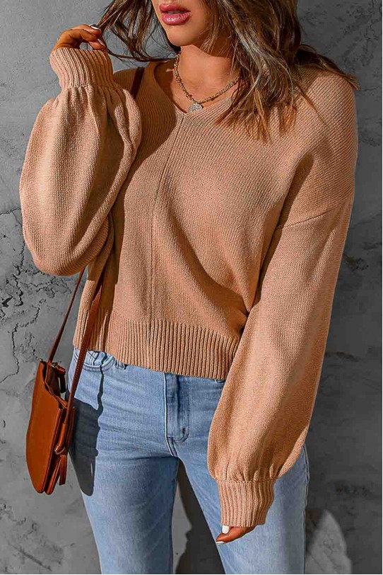 Модерен макси пуловер с изрязани елементи