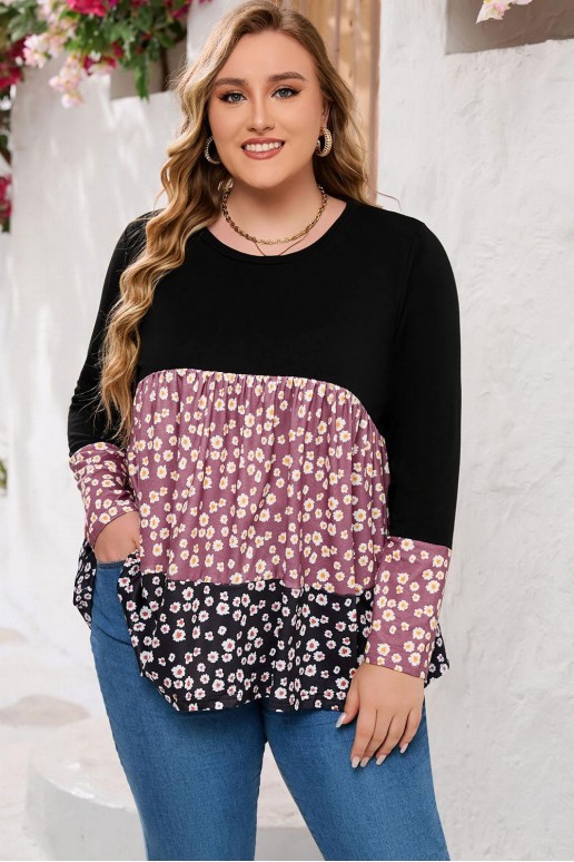 Plus size blouse with long sleeves and frills in a boho print