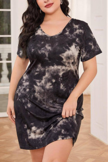 Black and white printed plus size nightgown with cut out back