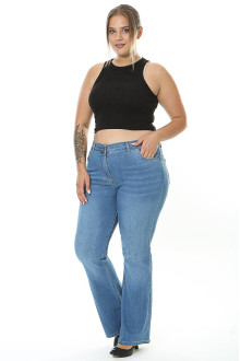 Español clean light plus size jeans