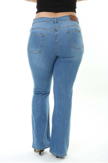 Español clean light plus size jeans