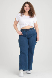 Clean plus size jeans with wide legs and an elasticated waist with ties