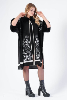 Luxurious short sleeve plus size coat in black and white