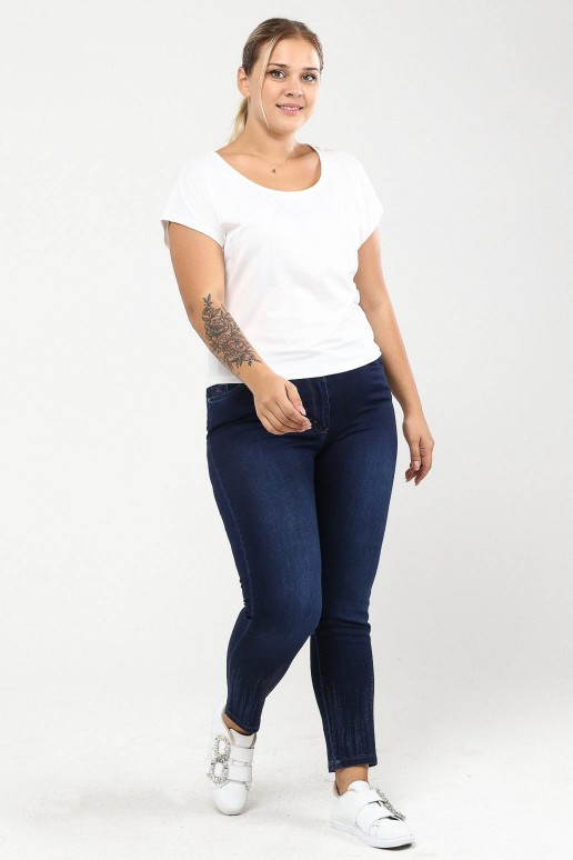 Skinny plus size dark jeans with fine stones at the end of the legs