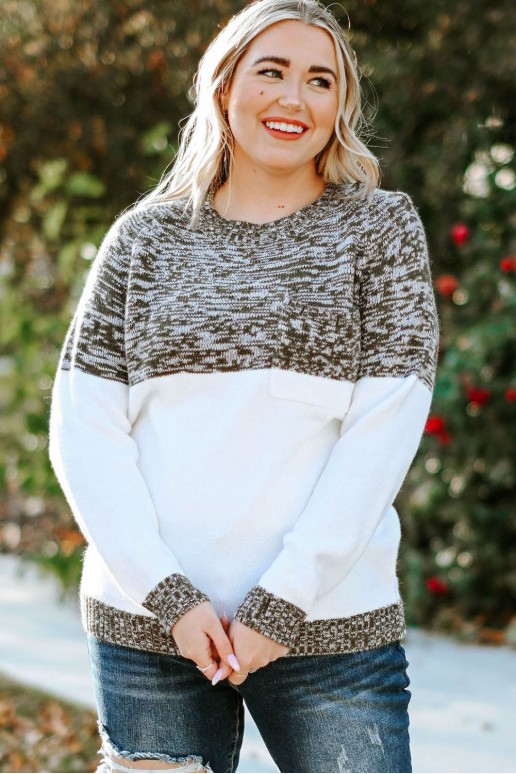 Plus size sweater in white and olive
