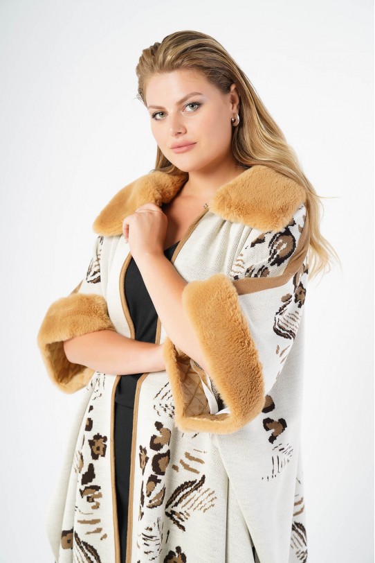 Луксозно макси палто със скъсен ръкав в кремаво и бежово