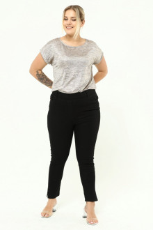 Black skinny maxi jeans with elastic waist and eyelets