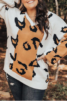 V-neck plus size sweater with leopard print