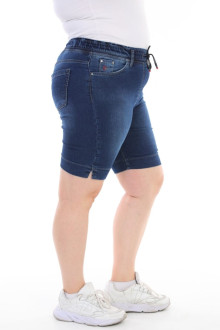 Short summer plus size jeans with elastic waist