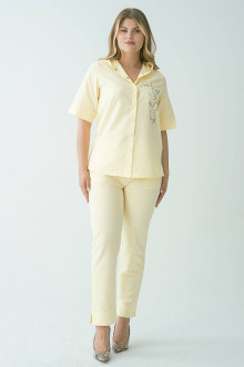 Luxurious cotton plus size suit in light yellow