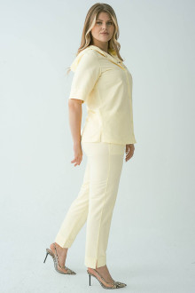 Luxurious cotton plus size suit in light yellow