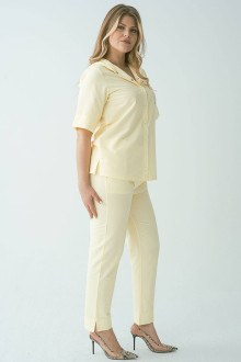 Luxurious cotton plus size suit in light yellow