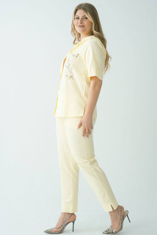 Luxurious cotton plus size suit in light yellow