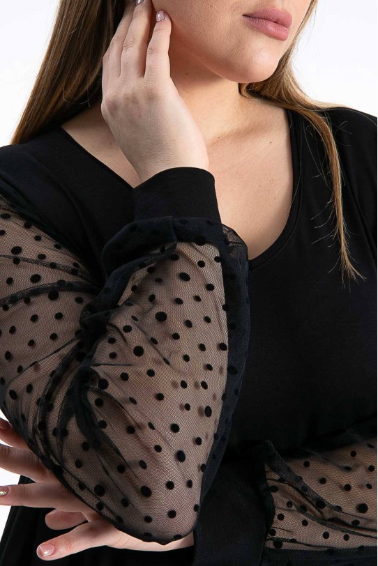 Луксозна черна макси рокля с ефирни ръкави на точки