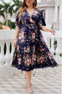 Cutout midi plus size dress in roses