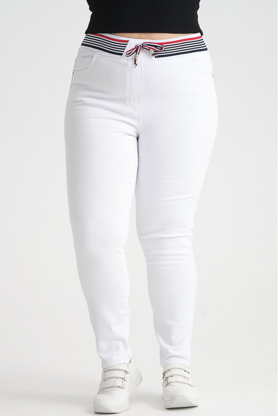 Clean white plus size jeans with an elasticated waist in herringbone stripes