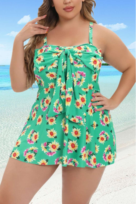 Two-piece plus size tankini in refreshing green and daisy print