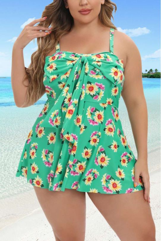 Two-piece plus size tankini in refreshing green and daisy print