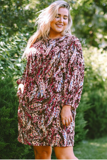 Plus size dress in abstract floral print