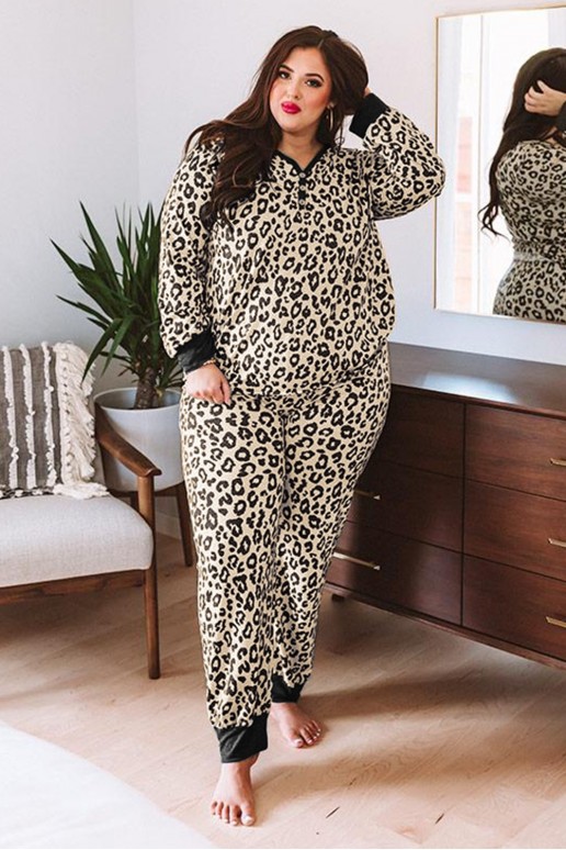 Loungwear / pajamas in leopard