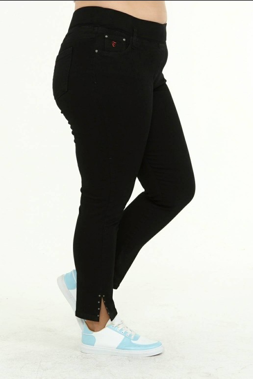 Plus size jeans with elastic and eyelets in black