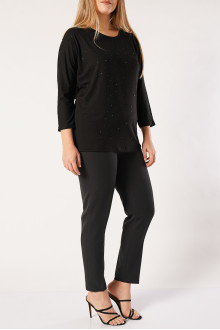 Luxurious black plus size pants with a classic cut