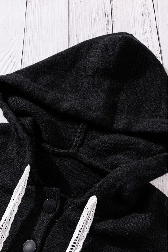 Черен макси пуловер с качулка и дантелени връзки
