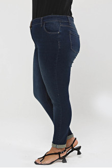 Plus size Dark skinny jeans with hem