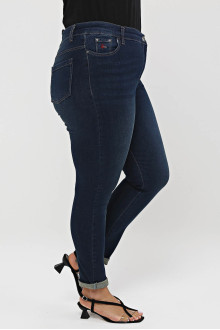 Plus size Dark skinny jeans with hem