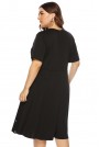 Черна макси рокля с къси ръкави и лазерно изрязани листенца