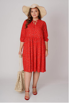 Red plus size dress with floral print