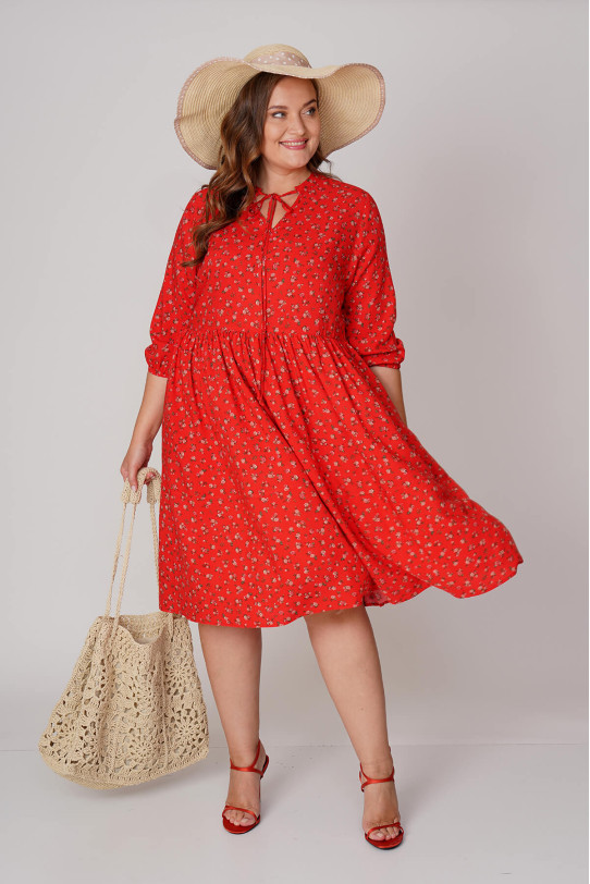 Red plus size dress with floral print