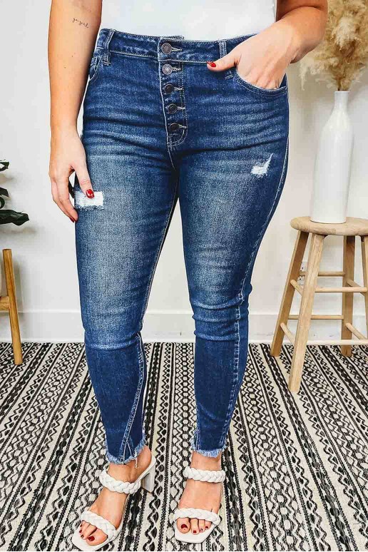 Darck plus size jeans with external buttons and straight legs