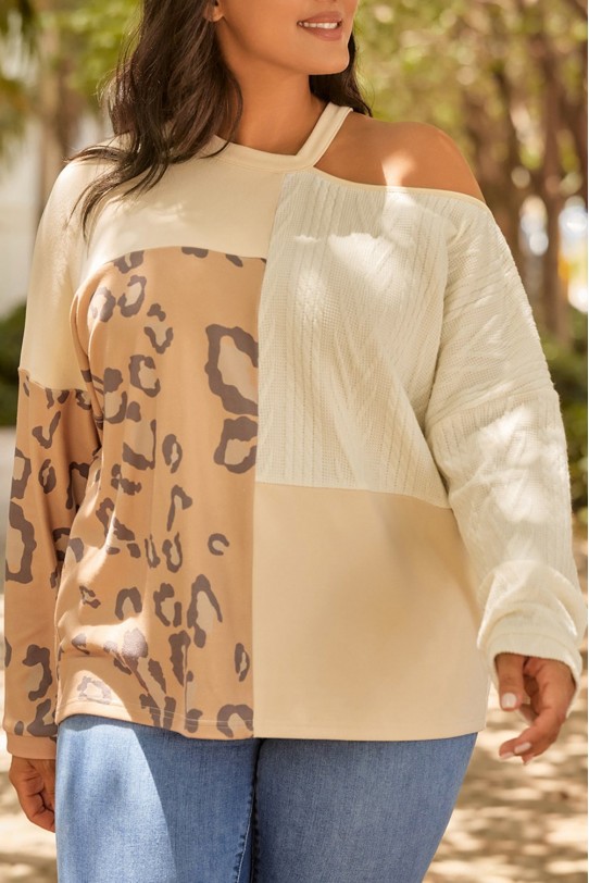 Женствена пачуърк макси блуза с отворено рамо в бежови нюанси