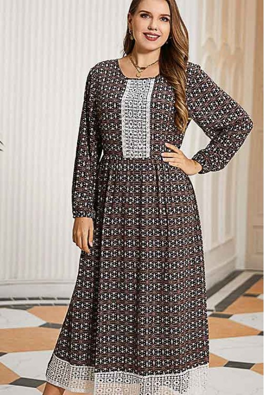 Long plus size dress with embroidery and print in earthy brown tones