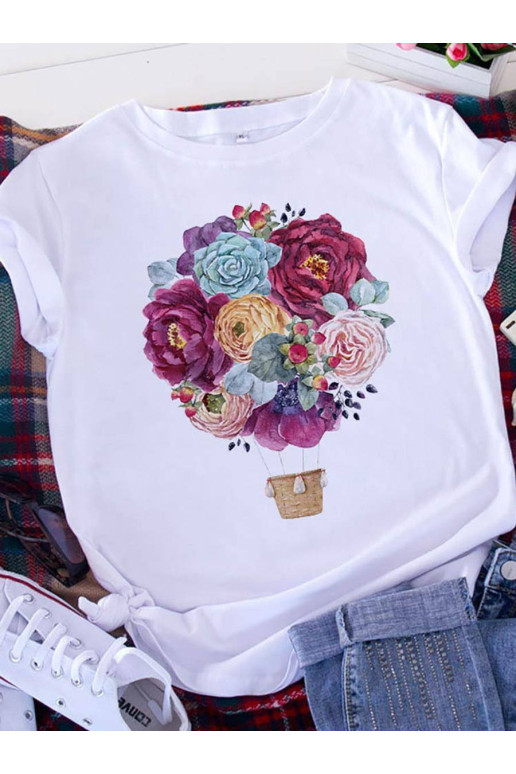 White plus size t-shirt with floral print