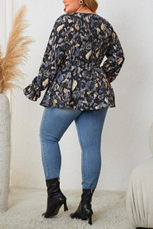 Women's plus size blouse with a lace element