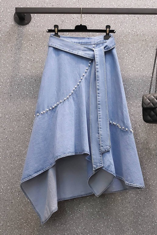 Cut-out plus size denim skirt with pearls