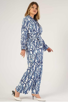 Luxurious cotton plus size suit in white and blue