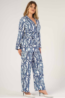 Luxurious cotton plus size suit in white and blue