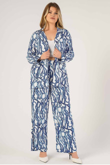 Luxurious cotton plus size suit in white and blue