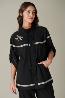 Luxurious linen plus size jacket with cropped short sleeves and embroidery