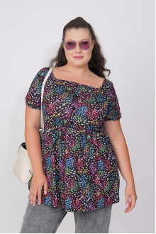 Plus size blouse with square neckline and back