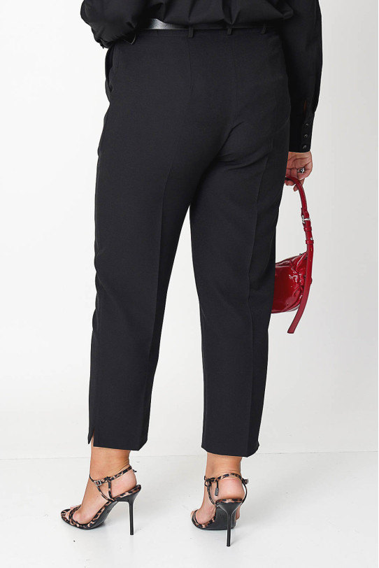 Elegant plus size pants in black