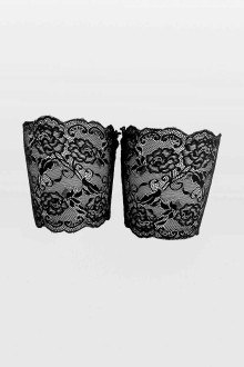 Lace thigh straps against rubbing in black