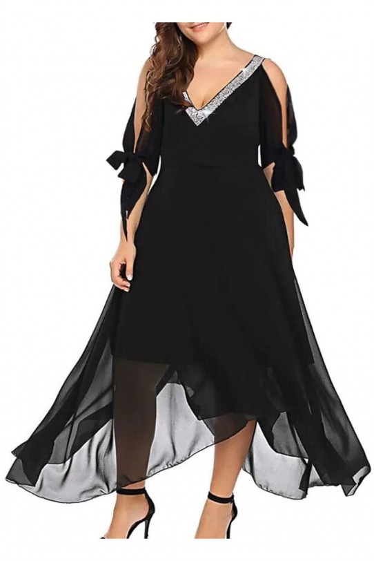 Коктейлна черна макси рокля с блестящо V-образно деколте
